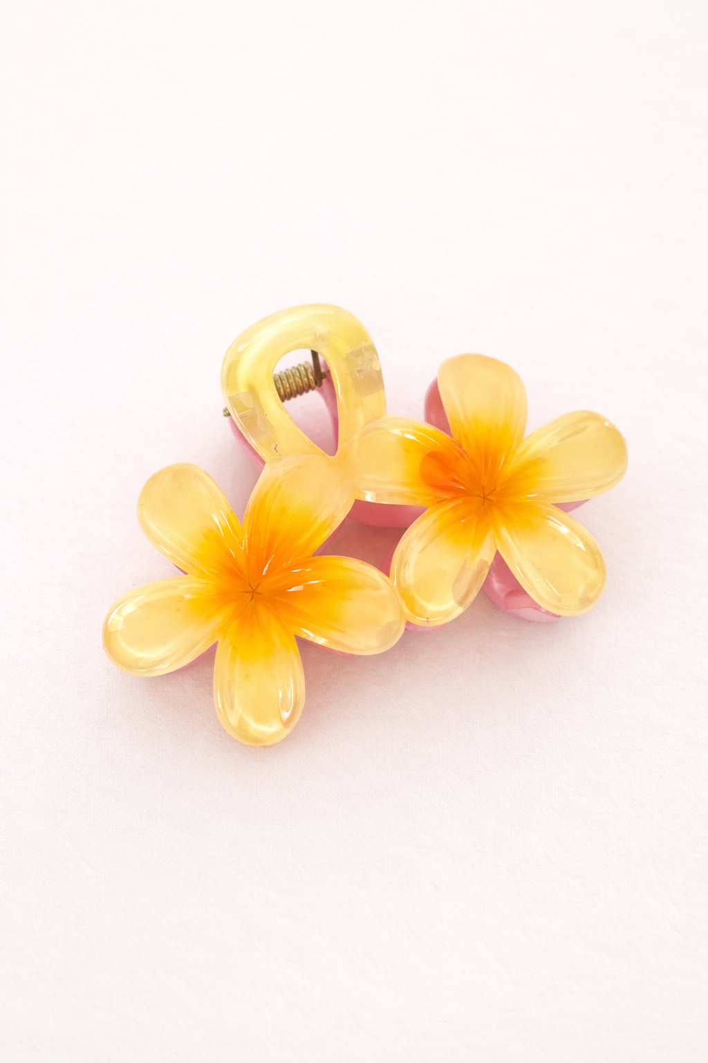 Flower claw clip